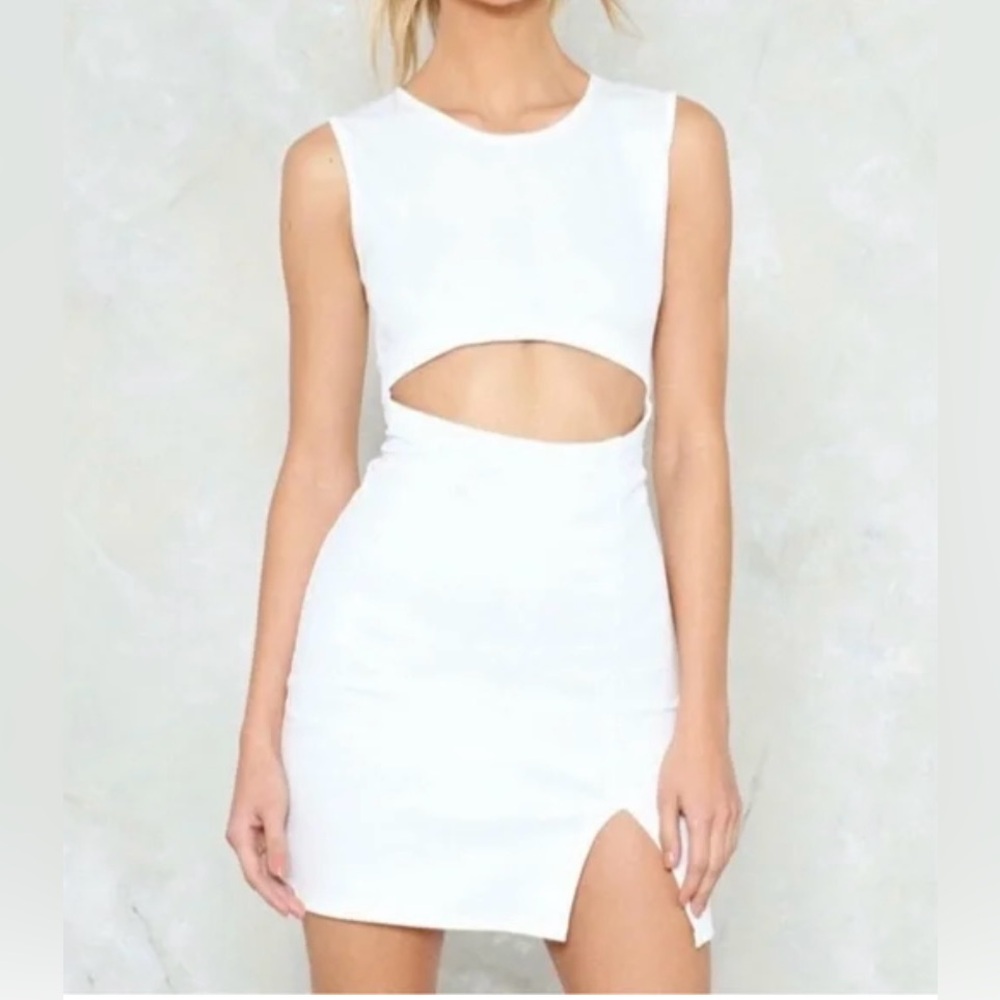Women’s Nasty Gal Peek-A-Boo White Sleeveless With Font Side Slit Dress Size 2